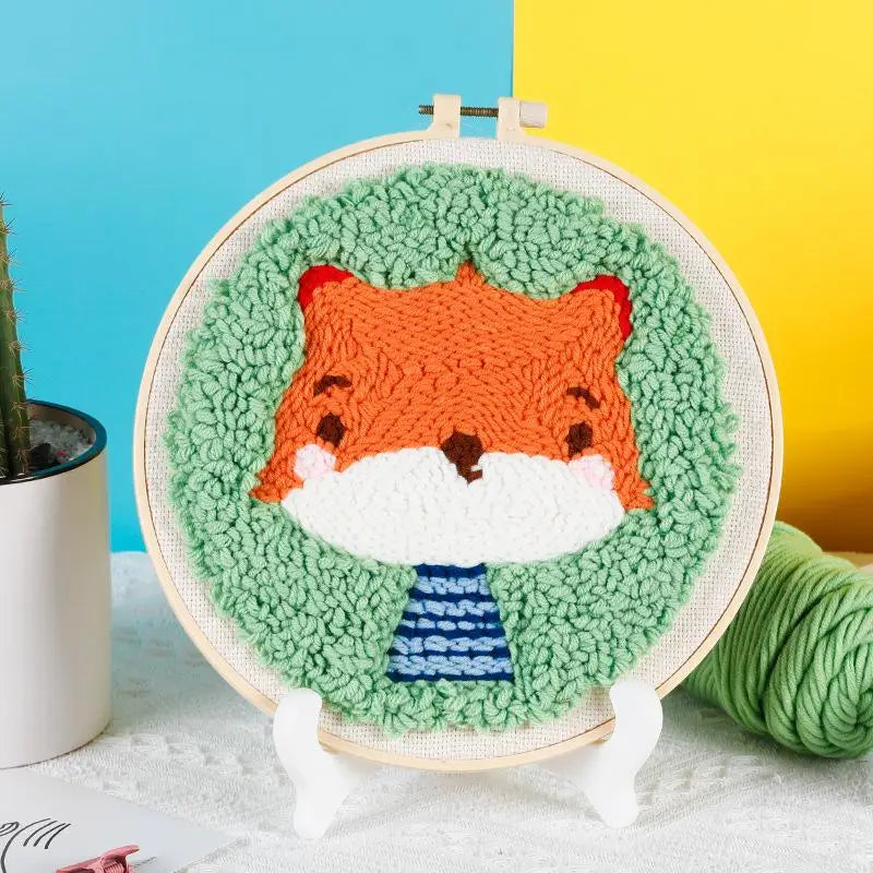 Arctic Fox - Punch Needle Kit